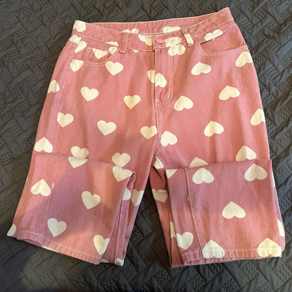 Heart print cropped jeans